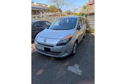 Renault Grand Scenic Gebrauchtwagen