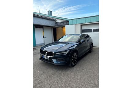Volvo V60 Cross Country Gebrauchtwagen