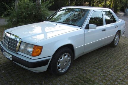 Mercedes-Benz E 260 Gebrauchtwagen