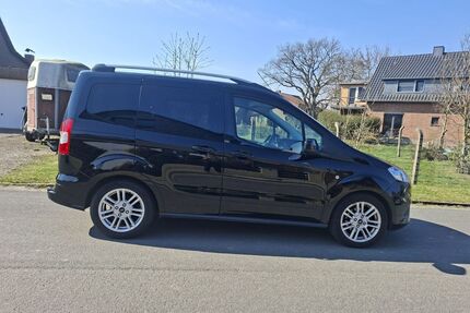 Ford Tourneo Courier Gebrauchtwagen