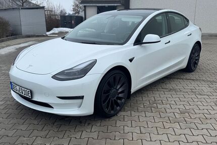 Tesla Model 3 Gebrauchtwagen