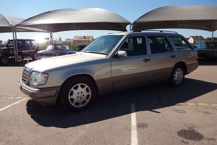 Mercedes-Benz 220 Gebrauchtwagen