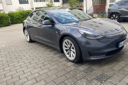 Tesla Model 3 Gebrauchtwagen
