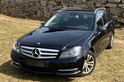 Mercedes-Benz 220 Gebrauchtwagen