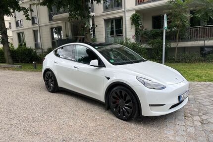 Tesla Model Y Gebrauchtwagen
