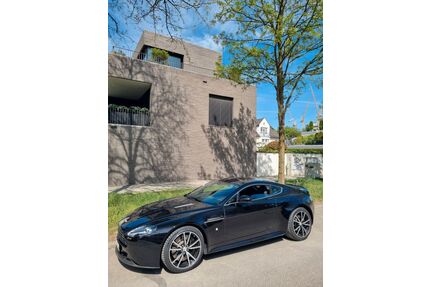 Aston Martin V8 Vantage Gebrauchtwagen