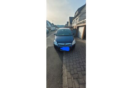 Opel Zafira Tourer Gebrauchtwagen