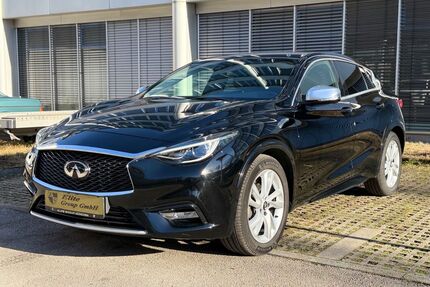 INFINITI Q30 Gebrauchtwagen