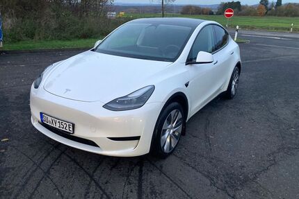 Tesla Model Y Gebrauchtwagen