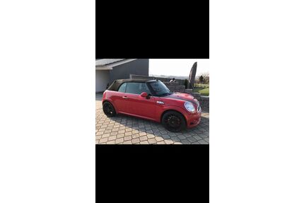 BMW John Cooper Works Cabrio 