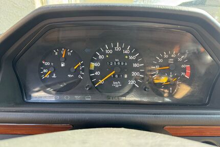 Mercedes-Benz E 230 Gebrauchtwagen