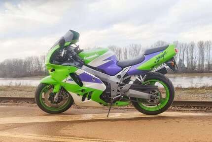 Kawasaki Ninja ZX-9R Gebrauchtwagen