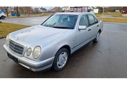 Mercedes-Benz E 200 Gebrauchtwagen