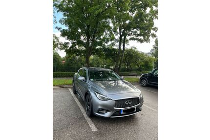 INFINITI Q30 Gebrauchtwagen