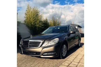 Mercedes-Benz E 220 Gebrauchtwagen