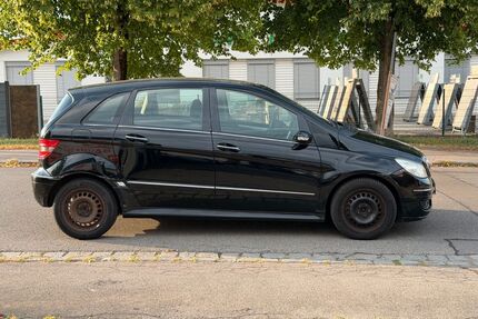 Mercedes-Benz B 180 Gebrauchtwagen