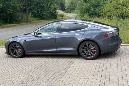 Tesla Model S Gebrauchtwagen