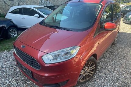 Ford Tourneo Courier Gebrauchtwagen