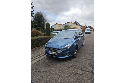 Ford S-Max Gebrauchtwagen