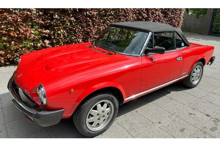 Fiat 124 Spider Gebrauchtwagen