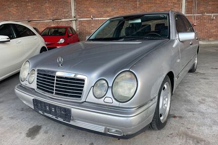 Ford E 290 