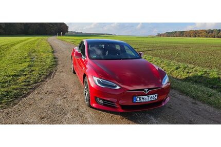 Tesla Model S Gebrauchtwagen