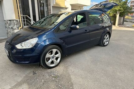 Ford S-Max Gebrauchtwagen