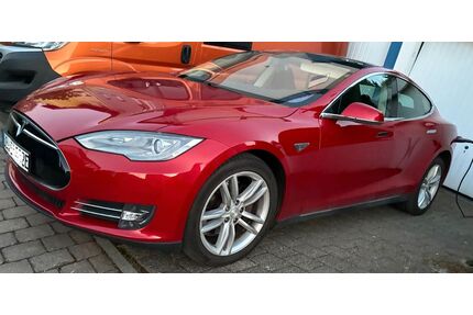 Tesla Model S Gebrauchtwagen