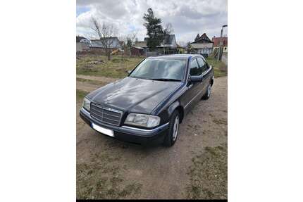 Mercedes-Benz 180 Gebrauchtwagen