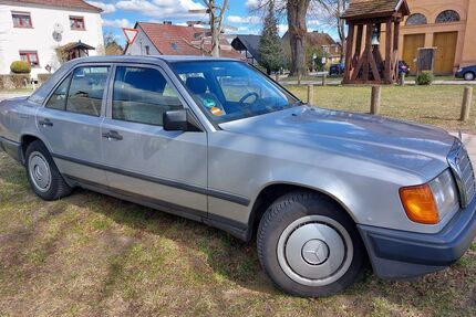 Mercedes-Benz 230 Gebrauchtwagen