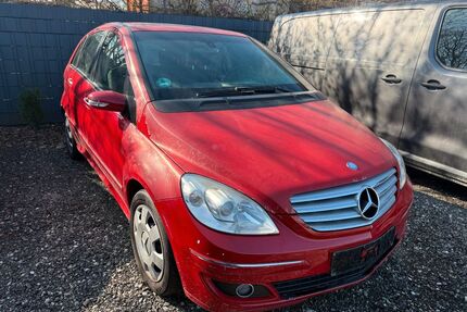 Mercedes-Benz B 180 Gebrauchtwagen