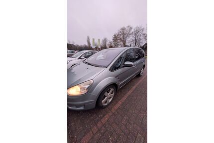 Ford S-Max Gebrauchtwagen