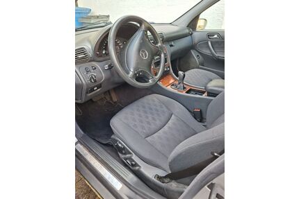 Mercedes-Benz 270 Gebrauchtwagen