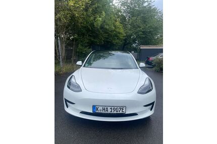 Tesla Model 3 Gebrauchtwagen