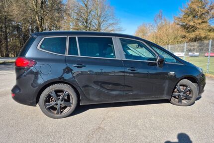 Opel Zafira Tourer Gebrauchtwagen