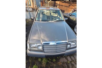 Mercedes-Benz E 230 Gebrauchtwagen