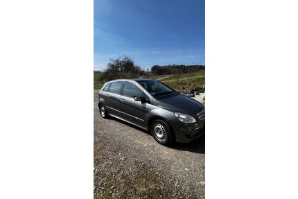 Mercedes-Benz B 200 Gebrauchtwagen