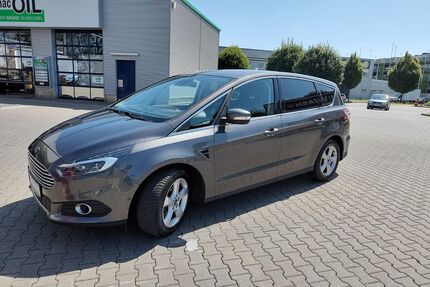 Ford S-Max Gebrauchtwagen