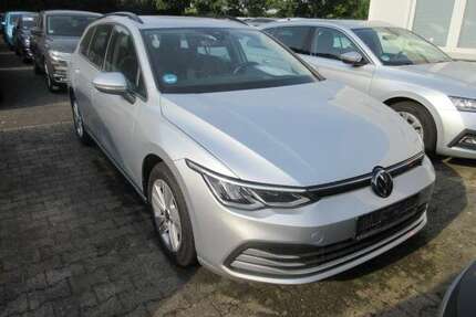 VW Golf Variant Life 1.5 eTSI DSG NAVI AHK ACC ALU AP Gebrauchtwagen