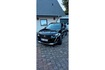 Peugeot e-2008 Gebrauchtwagen