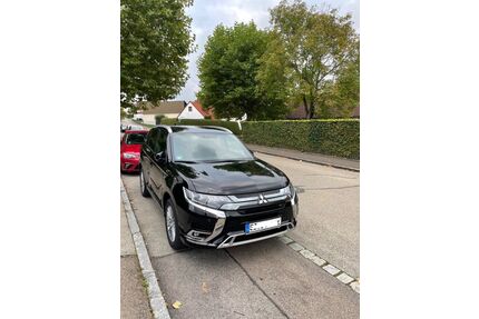 Mitsubishi Plug-in Hybrid Outlander Gebrauchtwagen