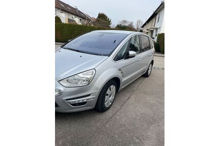 Ford S-Max Gebrauchtwagen