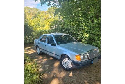 Mercedes-Benz 230 Gebrauchtwagen