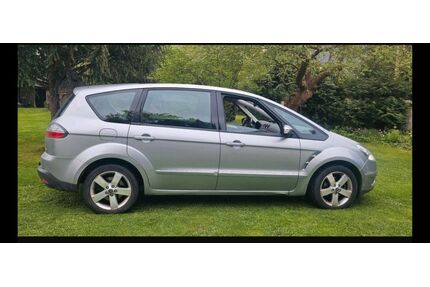 Ford S-Max Gebrauchtwagen