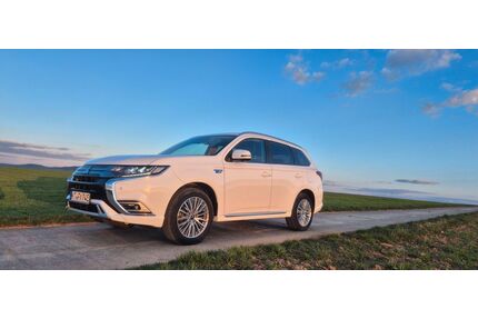 Mitsubishi Plug-in Hybrid Outlander Gebrauchtwagen