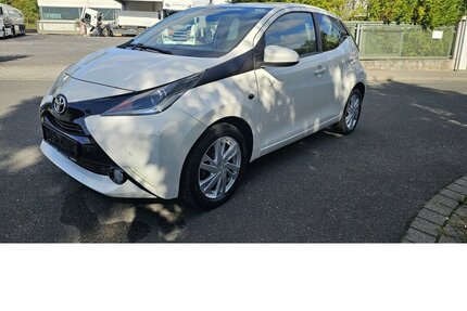 Toyota Aygo x-play Team D Gebrauchtwagen