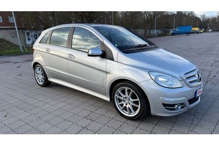 Mercedes-Benz B 180 Gebrauchtwagen