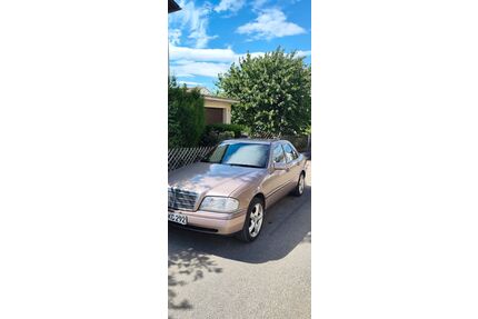 Mercedes-Benz C 180 Gebrauchtwagen