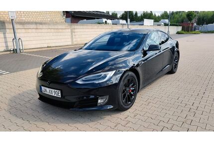 Tesla Model S Gebrauchtwagen