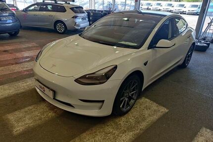 Tesla Model 3 Gebrauchtwagen